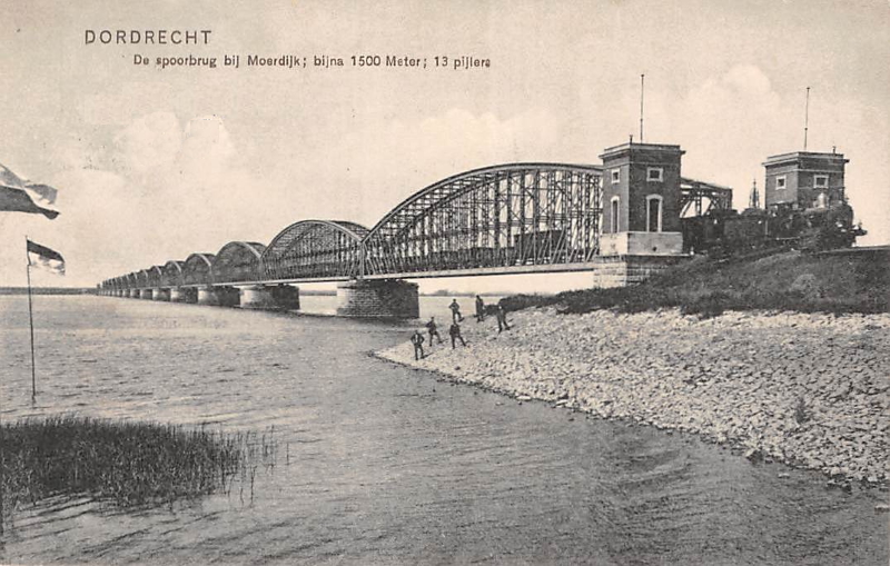 picture postcard with Moerdijk railway bridge