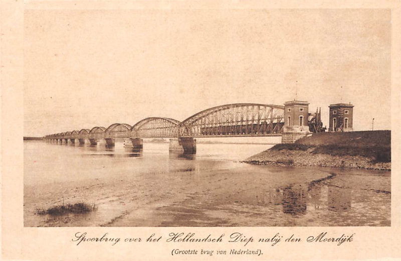 picture postcard with Moerdijk railway bridge