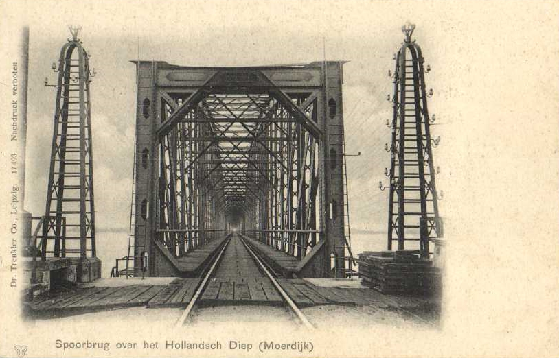 picture postcard with Moerdijk railway bridge